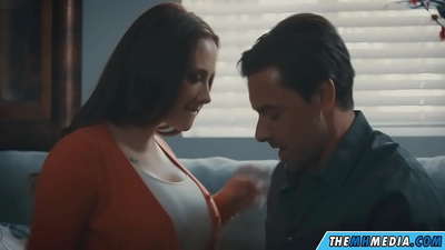 與一個好豐滿的媽媽的浪漫性愛